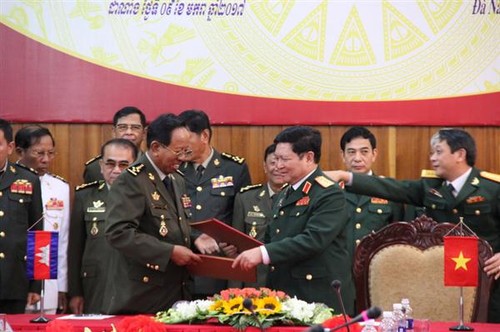 Министр обороны Камбоджи посещает Вьетнам - ảnh 1
